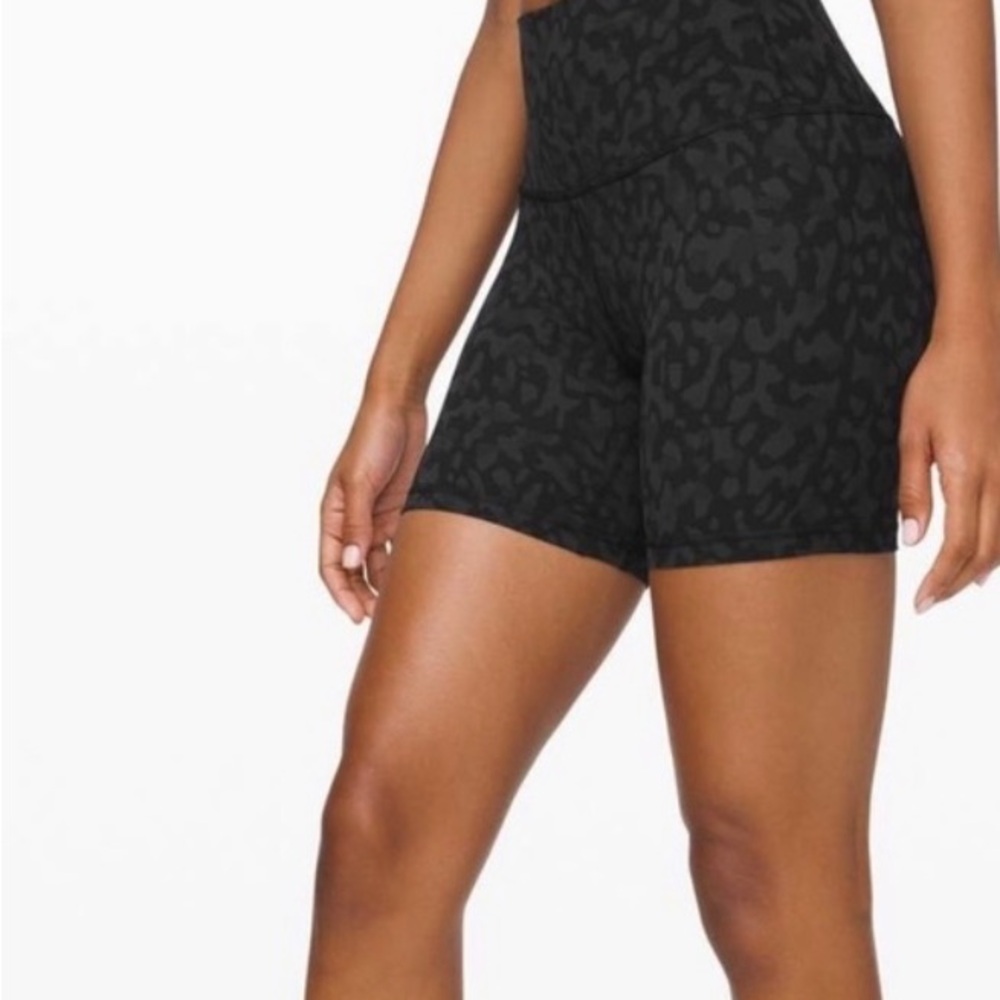 Lululemon Align Short in Formation Camo Deep Coal Multi